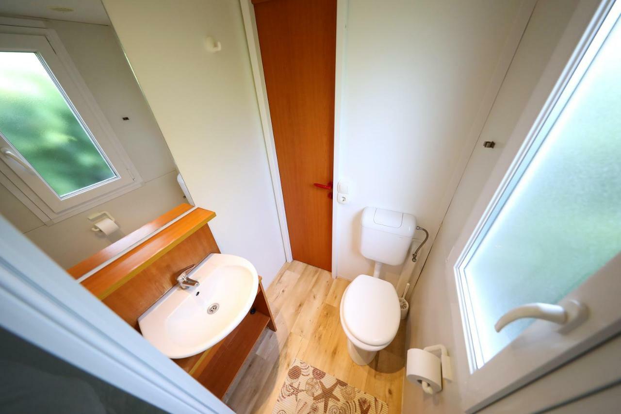 Mobile Home Grbe Nin Exteriör bild